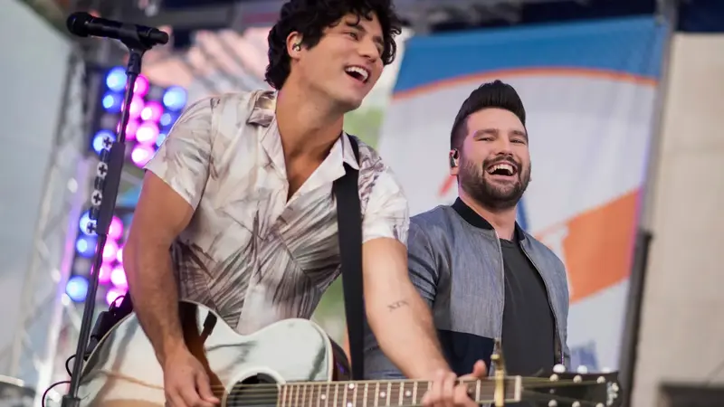 Dan and Shay Concert